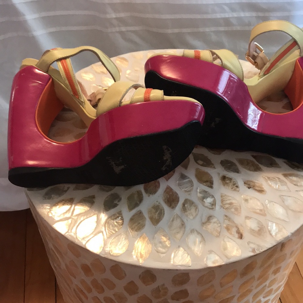 Stuart Weitzman wedge sandal - Picture 5 of 8